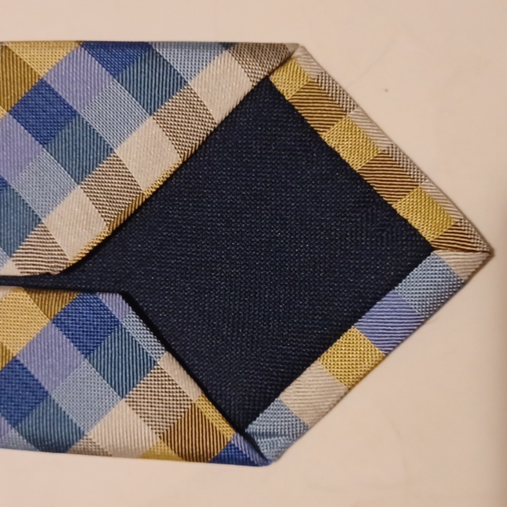 Lord & Taylor The Men's Shop Silk Tie - Picture 4 of 11